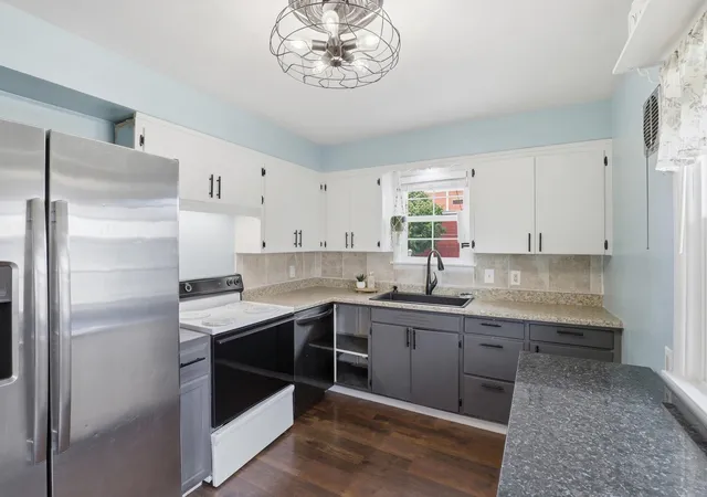 Photo 2 of Sale Pending at 4314 N Ash St, Spokane, WA 99205 | MLS# 202618036 | Listing updated on 2026-08-31