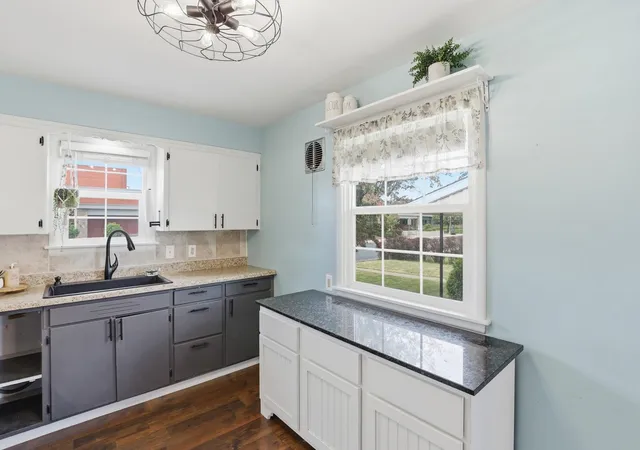 Photo 3 of Sale Pending at 4314 N Ash St, Spokane, WA 99205 | MLS# 202618036 | Listing updated on 2026-08-31