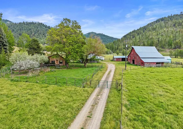 Homes for sale in Rice, WA | 3114 Old Baldy Rd, Rice, WA 99167 | MLS# 202618081