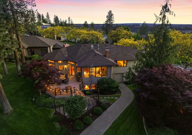 Photo 2 of Single family home for sale at 4915 S St Andrews Ln, Spokane, WA 99223 | MLS# 202618083 | Listing updated on 2026-09-26