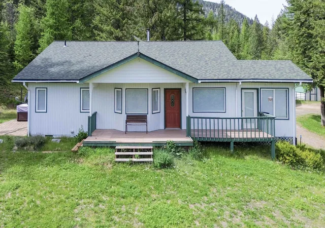 Homes for sale in Addy, WA | 2015 Thoni Rd, Addy, WA 99101 | MLS# 202618096
