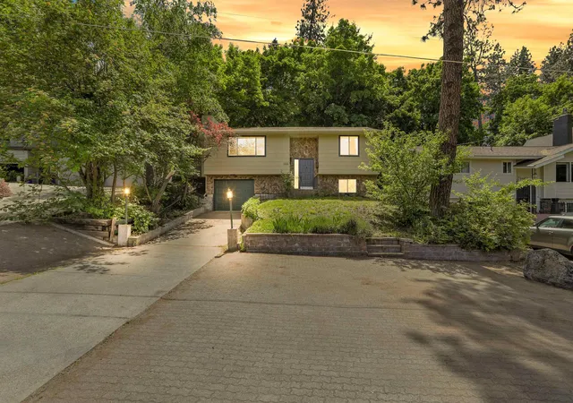 2nd image of 1306 E 18th Ave, Spokane, WA 99203 | MLS# 202618138