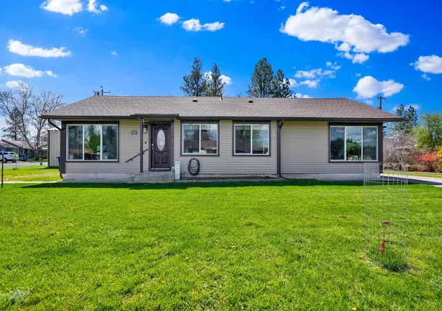 3rd image of 211 W California St, Medical Lake, WA 99022 | MLS# 202618217