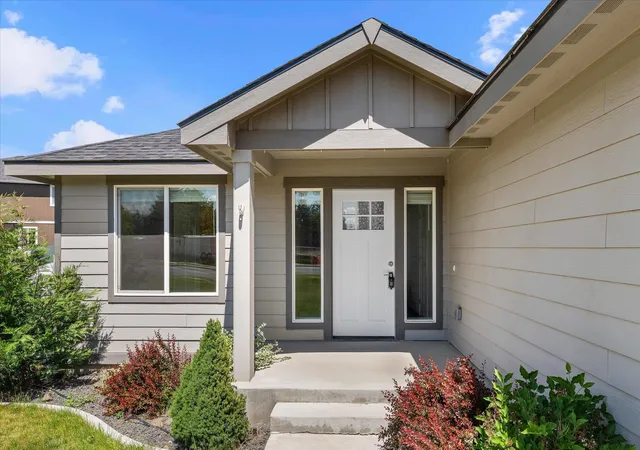 Photo 2 of Single family home for sale at 7702 N Five Mile Rd, Spokane, WA 99208 | MLS# 202618237 | Listing updated on 2026-09-20