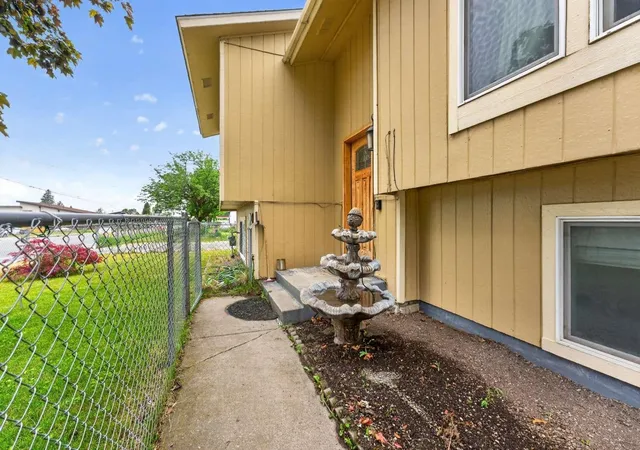 Homes for sale in Spokane, WA | 14015 E Broadway Ave, Spokane, WA 99216 | MLS# 202618302