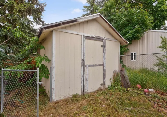 Homes for sale in Spokane, WA | 14015 E Broadway Ave, Spokane, WA 99216 | MLS# 202618302