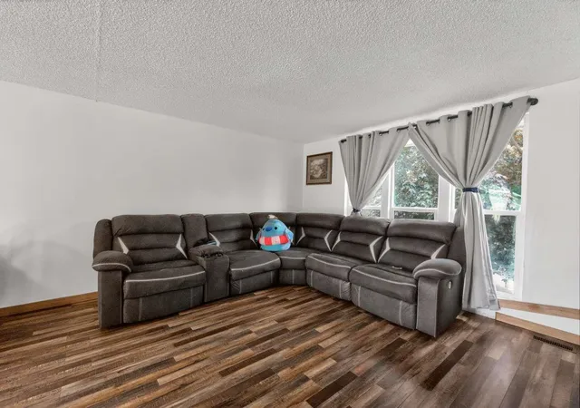 Homes for sale in Spokane, WA | 14015 E Broadway Ave, Spokane, WA 99216 | MLS# 202618302