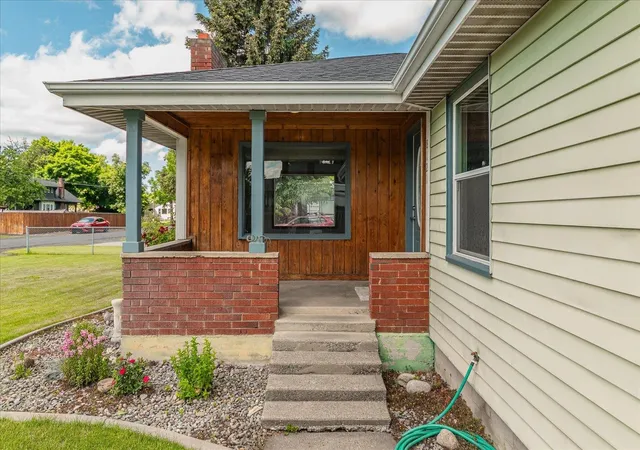 Photo 3 of Sale Pending at 8121 E Marietta Ave, Spokane Valley, WA 99212 | MLS# 202618349 | Listing updated on 2026-10-05