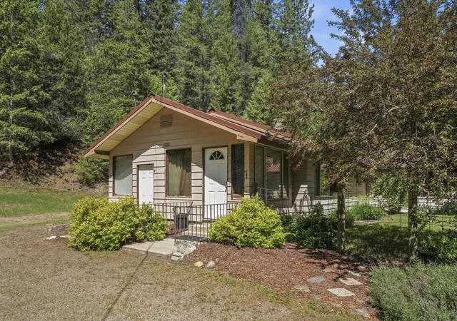Photo 3 of Single family home for sale at 13122 Deer Valley Rd, Newport, WA 99156 | MLS# 202618366 | Listing updated on 2026-09-02