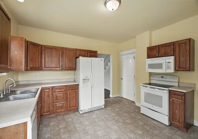 Homes for sale in Tekoa, WA | 217 S Broadway St, Tekoa, WA 99033 | MLS# 202618369