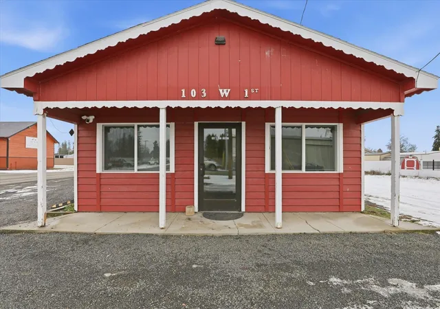 Homes for sale in Deer Park, WA | 103 W 1st Ave, Deer Park, WA 99006 | MLS# 202618409