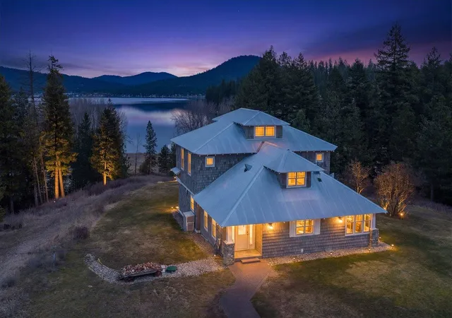 Homes for sale in Loon Lake, WA | 42994 S Loon Lake Rd, Loon Lake, WA 99148 | MLS# 202618442