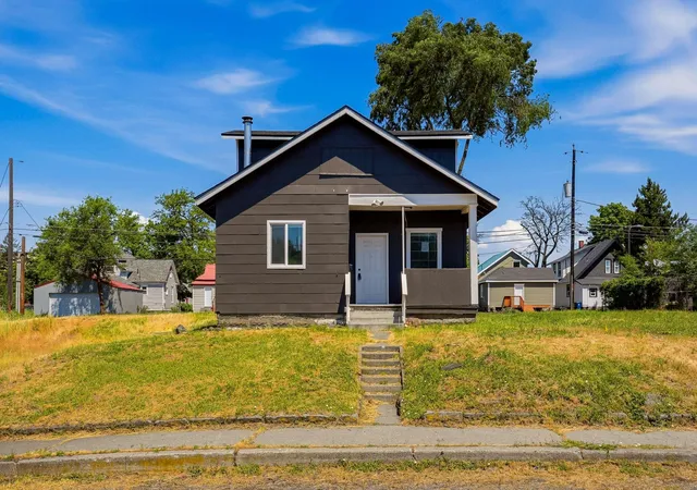 2nd image of 1411 E 2nd Ave, Spokane, WA 99202 | MLS# 202618455