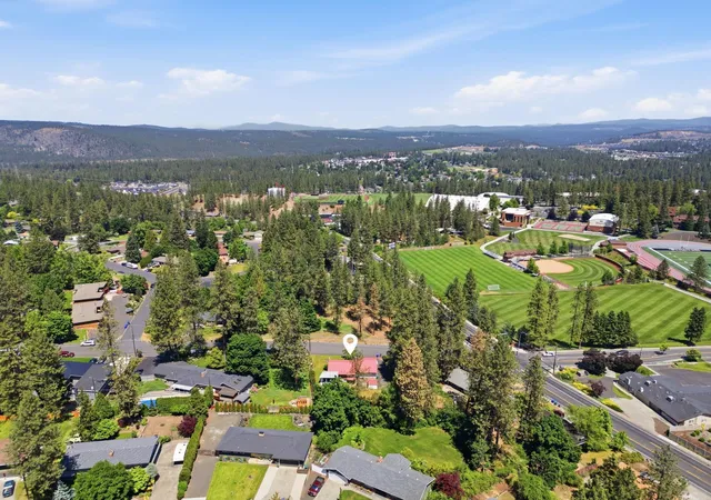 Photo 4 of Single family home for sale at 903 W Hawthorne Rd, Spokane, WA 99218 | MLS# 202618466 | Listing updated on 2026-09-01