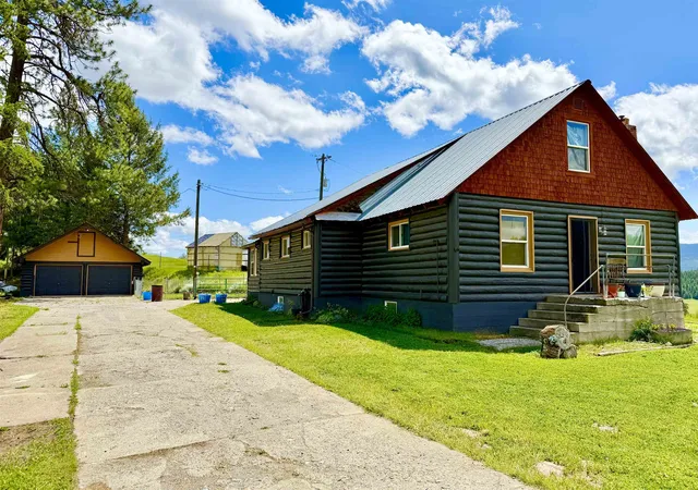 Homes for sale in Addy, WA | 2498 Burgess Rd Rd, Addy, WA 99101 | MLS# 202618472
