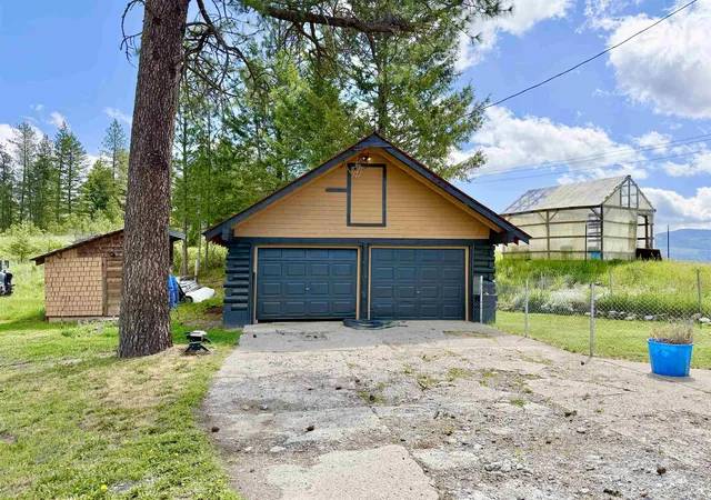 Homes for sale in Addy, WA | 2498 Burgess Rd Rd, Addy, WA 99101 | MLS# 202618472