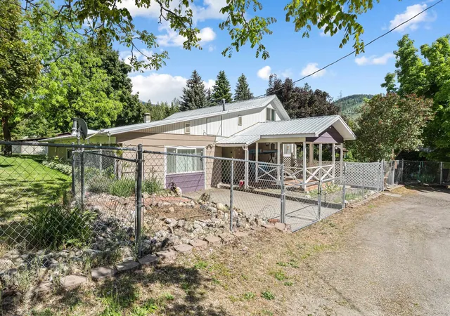 2nd image of 611 Hegney Wy, Colville, WA 99114 | MLS# 202618502