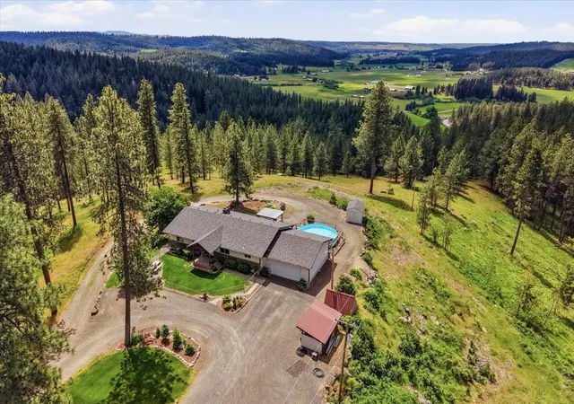 Homes for sale in Mead, WA | 15009 E Cooper Rd, Mead, WA 99021 | MLS# 202618554