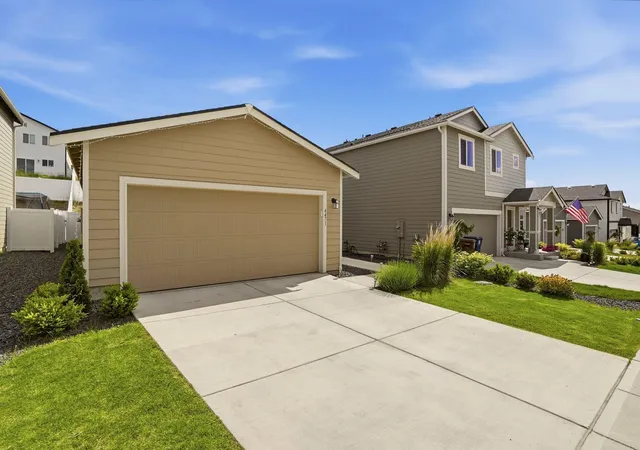 Homes for sale in Spokane, WA | 4471 W Brookfield Ave, Spokane, WA 99208 | MLS# 202618581