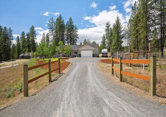 Photo 3 of Single family home for sale at 1286 Inez Way, Kettle Falls, WA 99141 | MLS# 202618592 | Listing updated on 2026-08-19