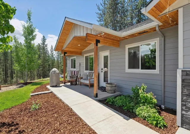 Photo 4 of Single family home for sale at 1286 Inez Way, Kettle Falls, WA 99141 | MLS# 202618592 | Listing updated on 2026-08-19