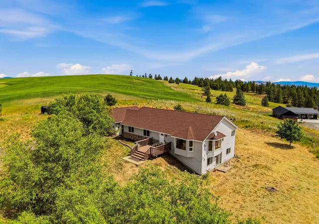 Homes for sale in Davenport, WA | 36127 N Hart Rd, Davenport, WA 99122 | MLS# 202618601