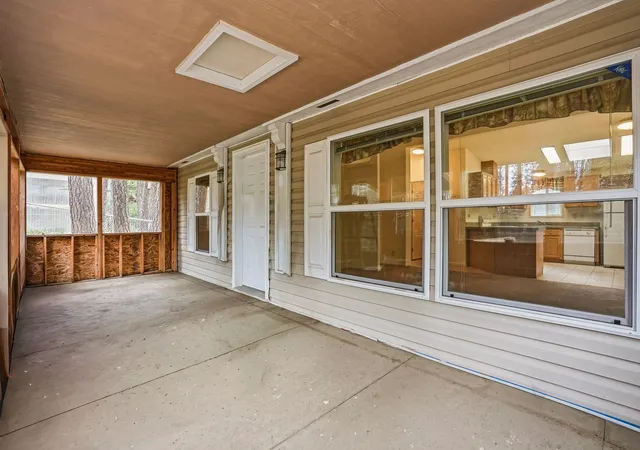 Photo 3 of Manufactured home for sale at 13901 S Clear Lake Way, Cheney, WA 99004 | MLS# 202618634 | Listing updated on 2026-09-05