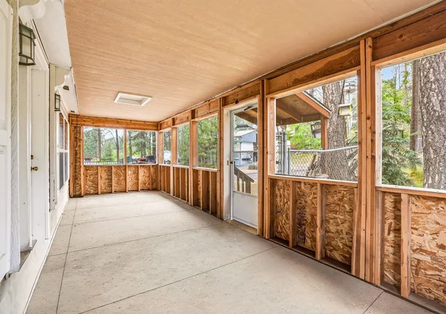 Photo 4 of Manufactured home for sale at 13901 S Clear Lake Way, Cheney, WA 99004 | MLS# 202618634 | Listing updated on 2026-09-05