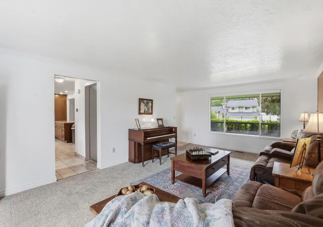 Photo 3 of Single family home for sale at 407 E Carriage Ct, Spokane, WA 99218 | MLS# 202618641 | Listing updated on 2026-09-18