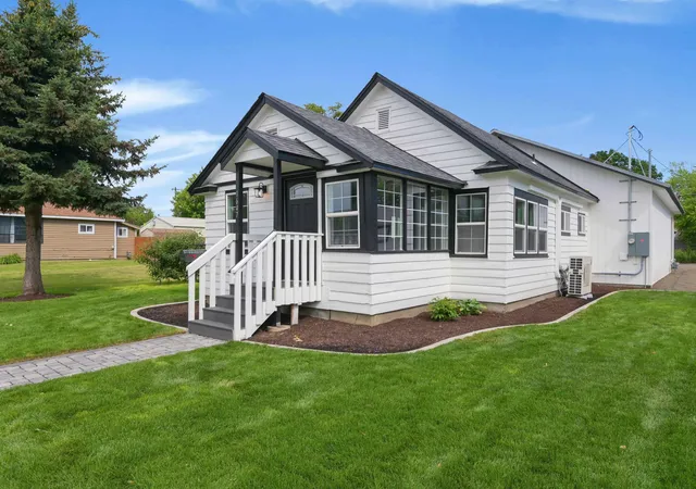 image of 1647 E Gordon Ave, Spokane, WA 99207 | MLS# 202618652