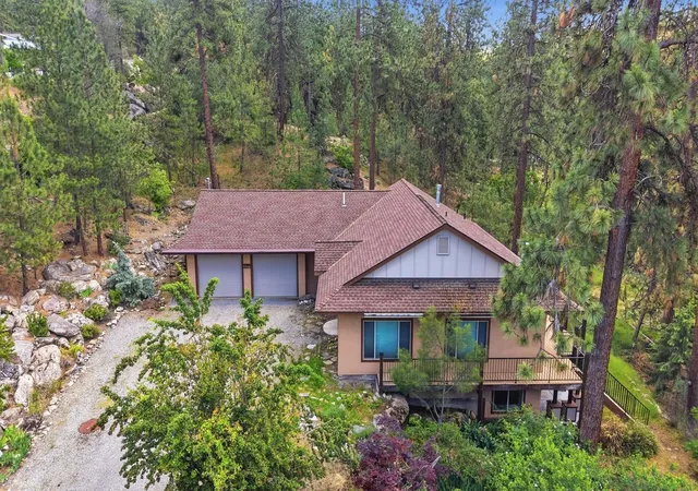 3rd image of 7710 E Beverly Dr, Spokane Valley, WA 99212 | MLS# 202618656