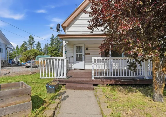 Homes for sale in Fairfield, WA | 108 S 1st St, Fairfield, WA 99012 | MLS# 202618678