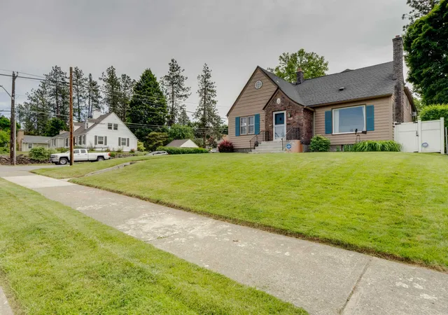 Photo 3 of Single family home for sale at 1103 W 27th Avenue, Spokane, WA 99203 | MLS# 202618680 | Listing updated on 2026-09-07