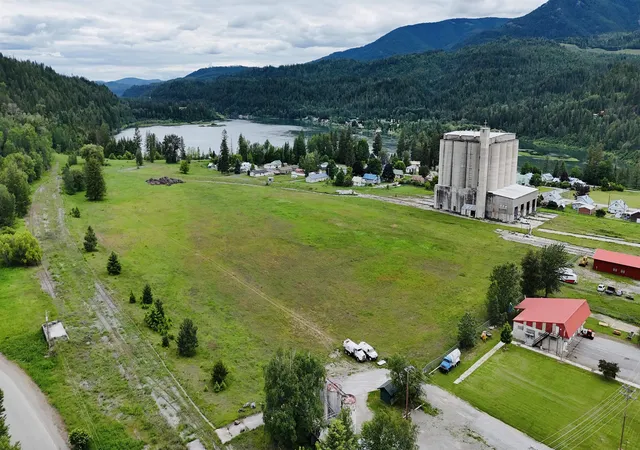 Homes for sale in Metaline Falls, WA | Nka W Third Ave, Metaline Falls, WA 99153 | MLS# 202618685