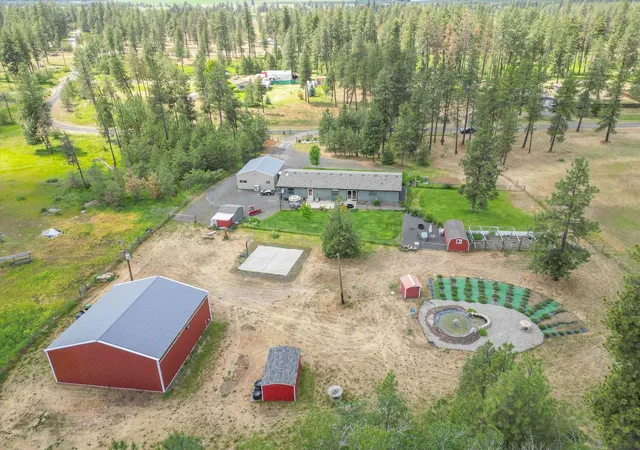 3rd image of 17615 S Robinette Dr, Cheney, WA 99004 | MLS# 202618729