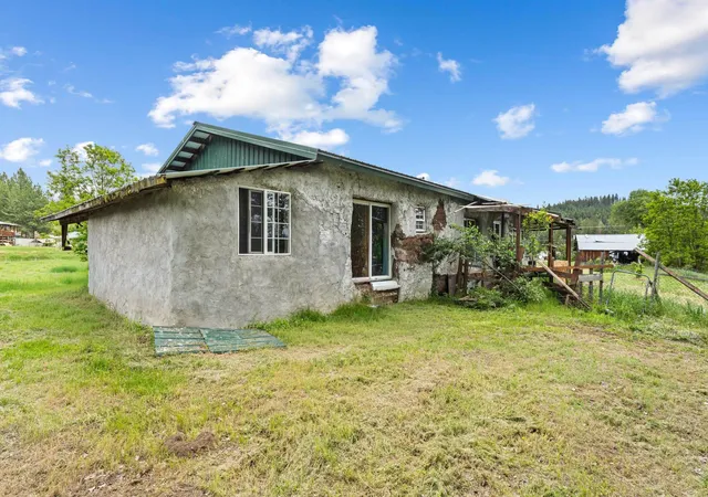 4th image of 637 E 20 Hwy, Colville, WA 99114 | MLS# 202618747