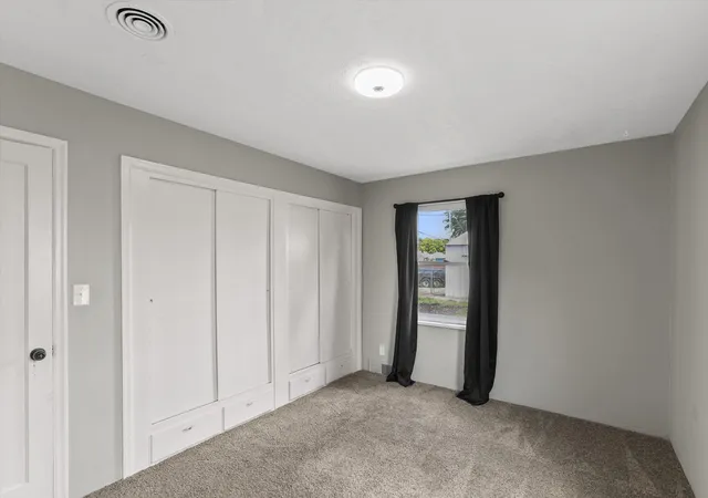 Photo 3 of Single family home for sale at 1618 N Smith St, Spokane, WA 99207 | MLS# 202618773 | Listing updated on 2026-10-06