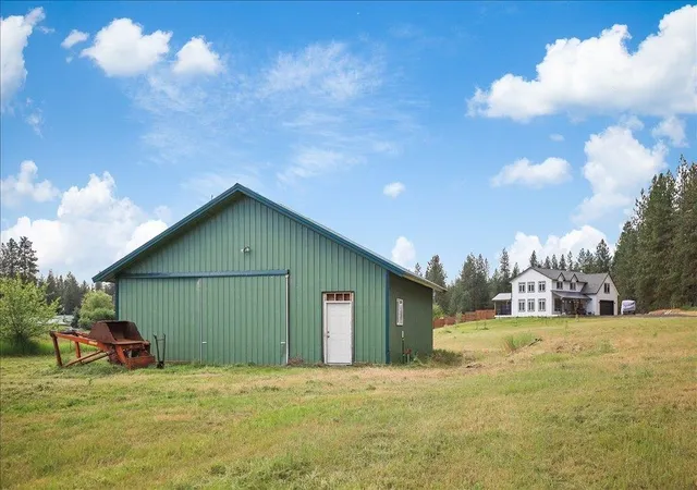 Photo 3 of Single family home for sale at 5710 E Greenbluff Rd, Colbert, WA 99005 | MLS# 202618775 | Listing updated on 2026-09-17