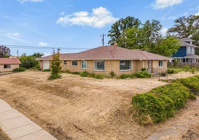 Homes for sale in Sprague, WA | 503 W 3Rd St, Sprague, WA 99032 | MLS# 202618784