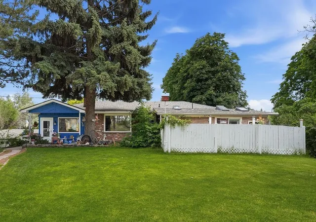 1st image of 5204 E Granite Point Dr, Spokane Valley, WA 99212 | MLS# 202618803