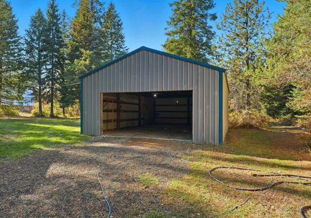 Photo 4 of Single family home for sale at 30324 N Elk Chattaroy Rd, Chattaroy, WA 99003 | MLS# 202618812 | Listing updated on 2026-08-25