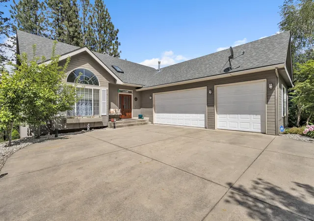 Photo 2 of Sale Pending at 6512 S Vale Ct, Spokane, WA 99224 | MLS# 202618820 | Listing updated on 2026-08-16