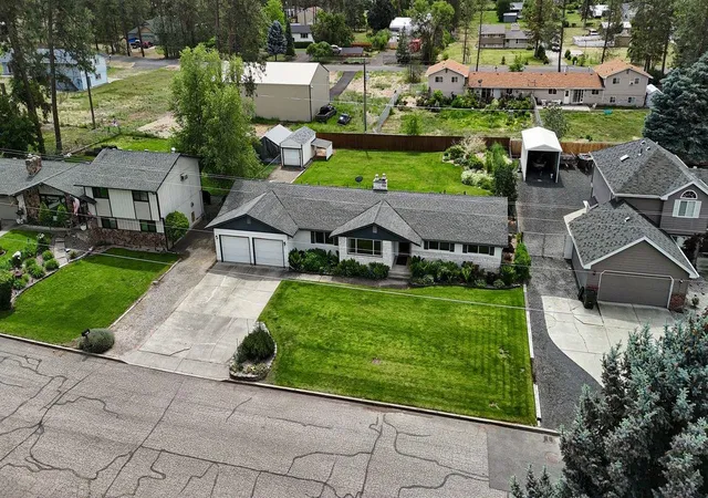 Homes for sale in Nine Mile Falls, WA | 6915 W Johannsen Ave, Nine Mile Falls, WA 99026 | MLS# 202618828