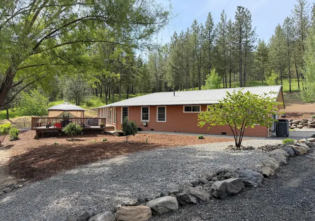 Homes for sale in Davenport, WA | 32765 N Rays Pl, Davenport, WA 99122 | MLS# 202618846