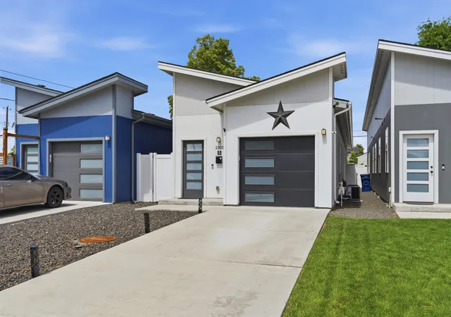 1st image of 2303 E Longfellow Ave, Spokane, WA 99207 | MLS# 202618854