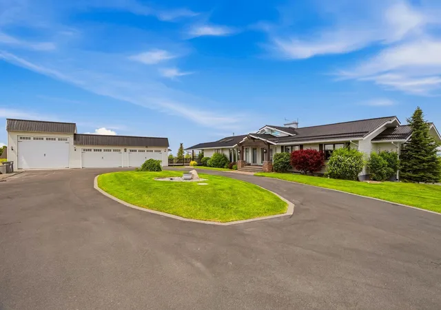 Photo 3 of Sale Pending at 7217 E Uhlig Rd, Spokane, WA 99217 | MLS# 202618872 | Listing updated on 2026-09-06