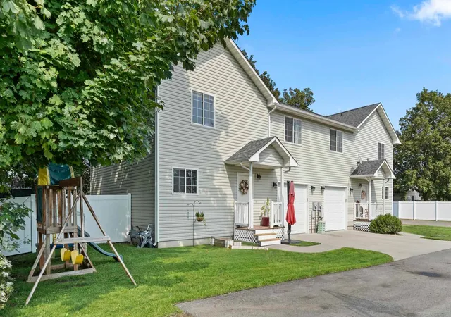1st image of 10725 E Broadway Ave, Spokane Valley, WA 99206 | MLS# 202618878
