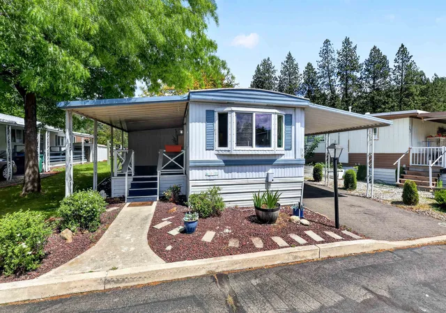 1st image of 208 S Neyland Rd, Liberty Lake, WA 99019 | MLS# 202618897