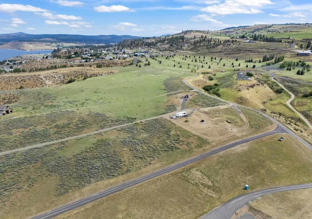 Homes for sale in Deer Meadows, WA | 41395 Harbor View Dr N, Deer Meadows, WA 99122 | MLS# 202618899