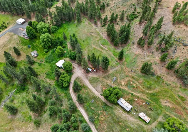 Homes for sale in Nine Mile Falls, WA | 19010 N South Bank Rd, Nine Mile Falls, WA 99026 | MLS# 202618911